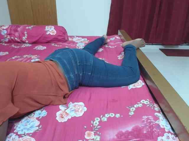 sweet-simran webcam