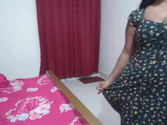 sweet-simran webcam