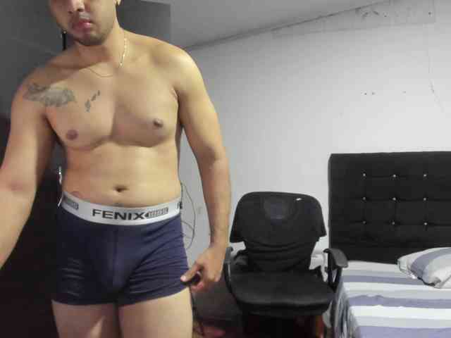 Ryan-xc Live Webcam on BongaCams