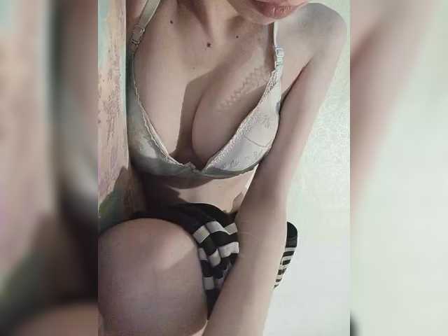 Kissa-is-klassa-a's BongaCams show and profile