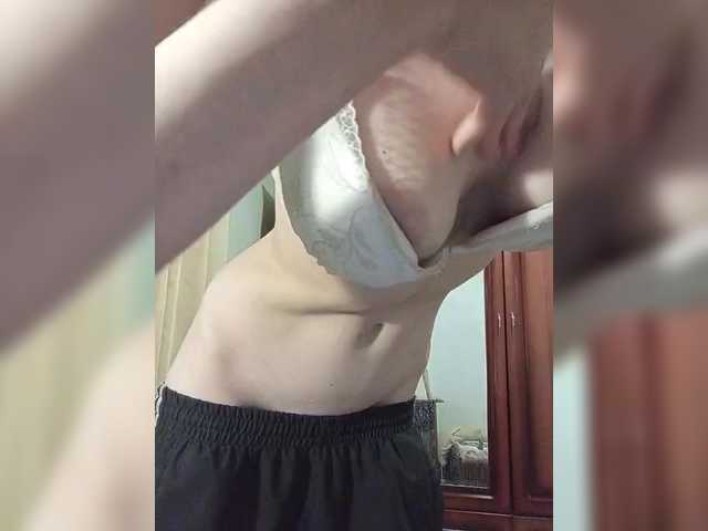 Kissa-is-klassa-a's BongaCams show and profile