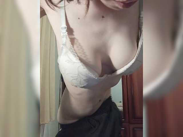 Kissa-is-klassa-a's BongaCams show and profile