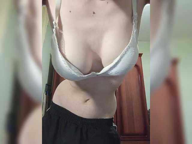 Kissa-is-klassa-a's BongaCams show and profile