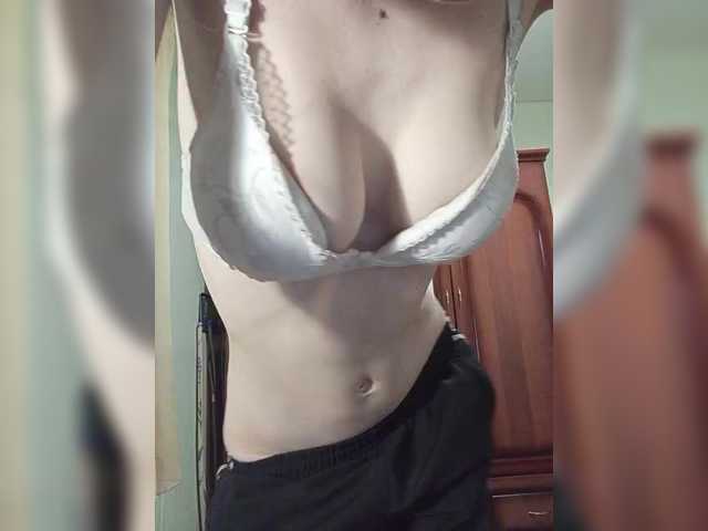 Kissa-is-klassa-a's BongaCams show and profile