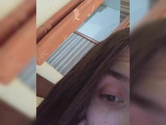 Kissa-is-klassa-a's BongaCams show and profile