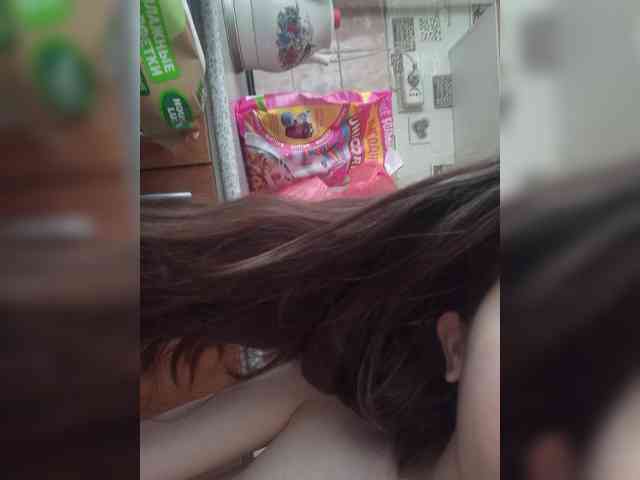 Kissa-is-klassa-a webcam