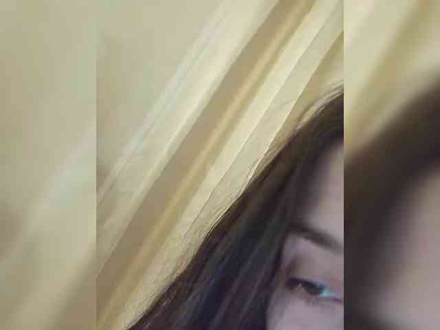 Kissa-is-klassa-... Live Webcam on BongaCams