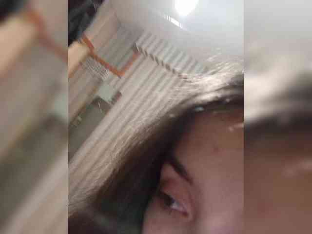 Kissa-is-klassa-a webcam