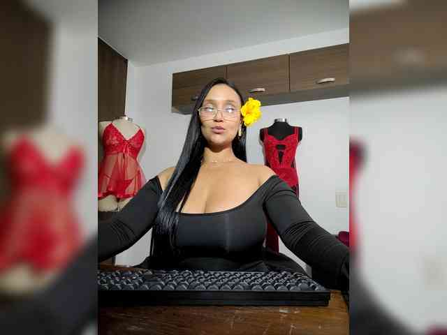 Emeraldgem Live Webcam on BongaCams