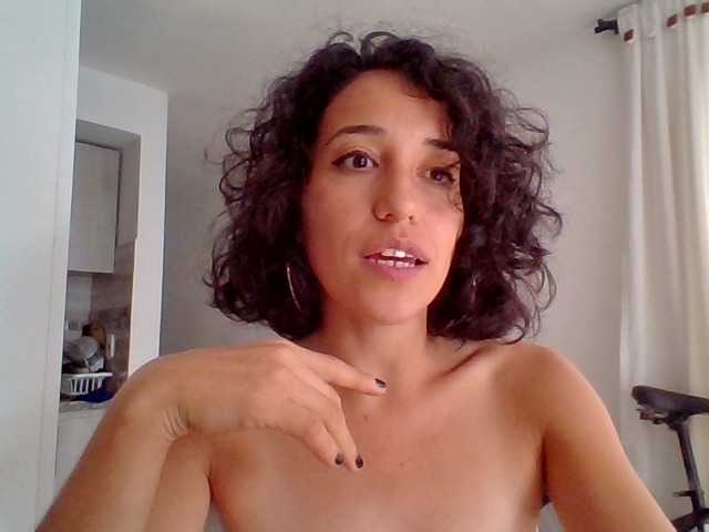  TanniaMarquez chat room