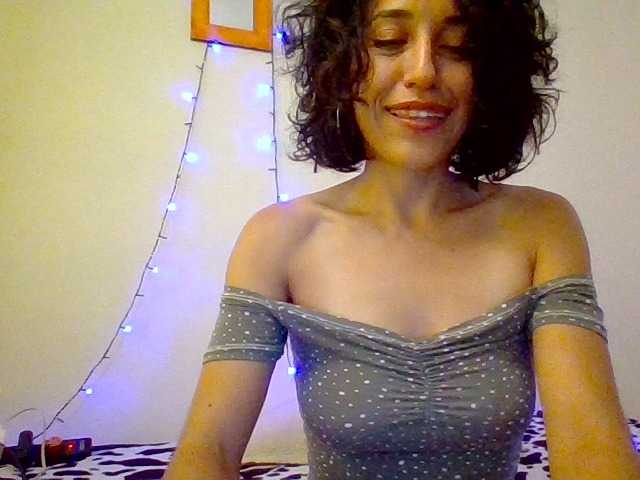  TanniaMarquez chat room