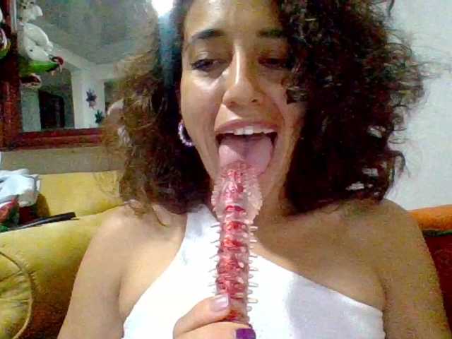  TanniaMarquez chat room