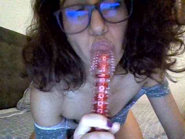 TanniaMarquez Live Webcam on {site_name}