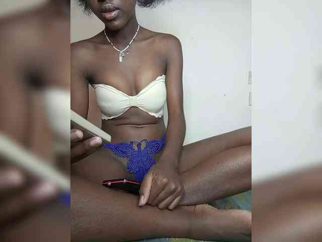 BlackGirl95 webcam