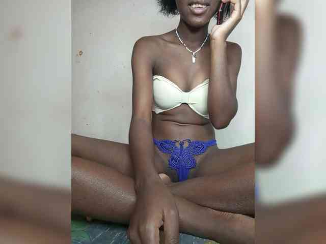 BlackGirl95 webcam