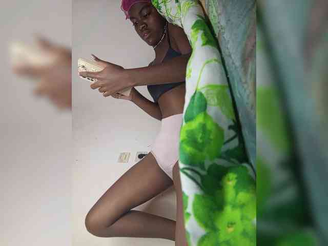 BlackGirl95 webcam