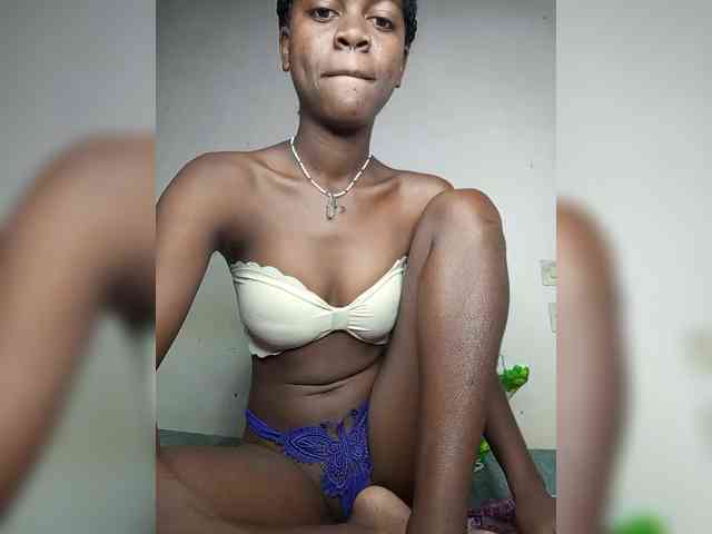 BlackGirl95 webcam