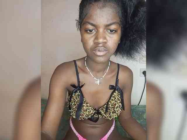 BlackGirl95 webcam