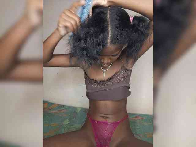 BlackGirl95 webcam