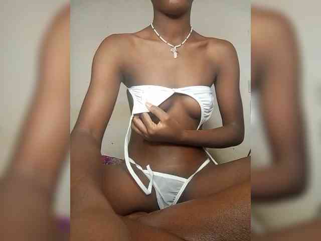 BlackGirl95 webcam
