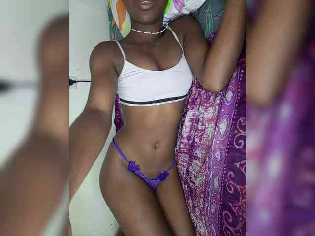 BlackGirl95 webcam