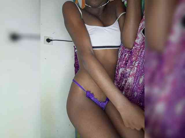 BlackGirl95 webcam