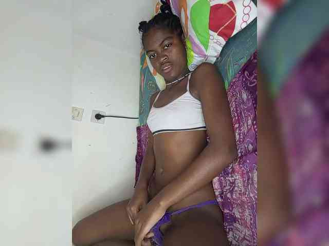 BlackGirl95 webcam