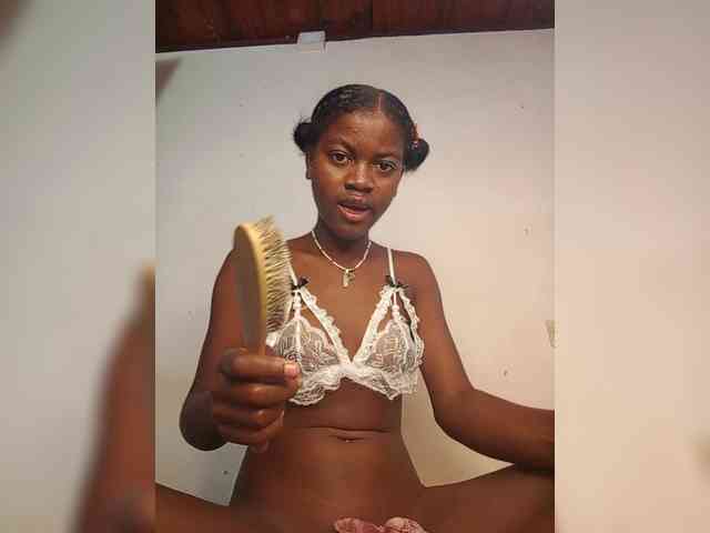 BlackGirl95 webcam