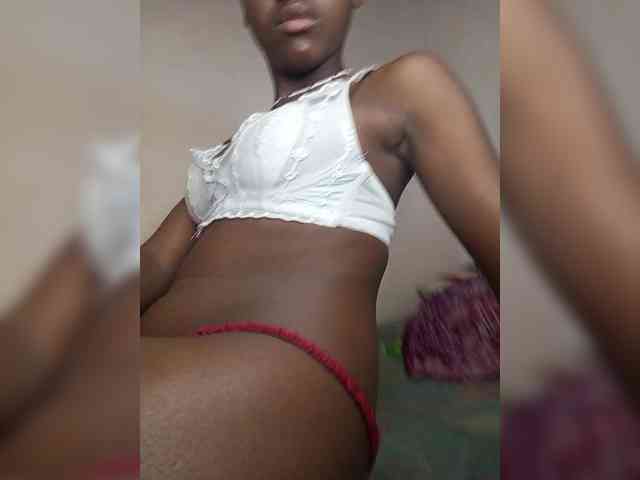 BlackGirl95 webcam