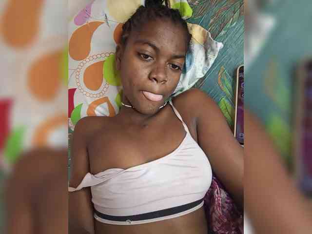 BlackGirl95 webcam