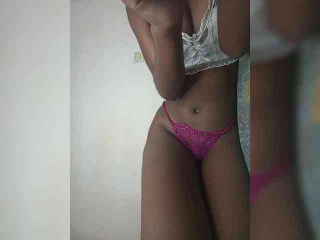 BlackGirl95 webcam