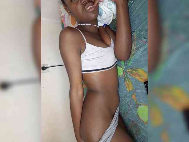 BlackGirl95 webcam
