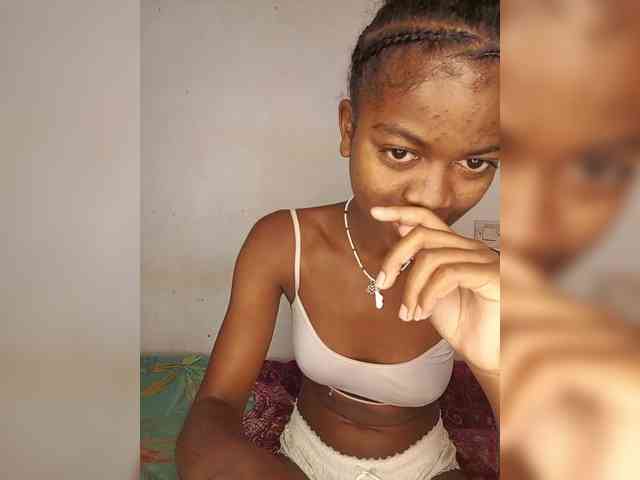BlackGirl95 webcam