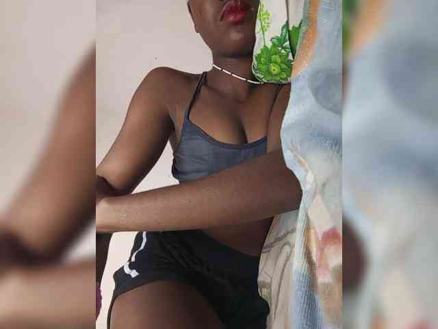 BlackGirl95 webcam