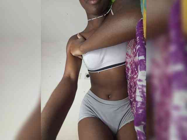 BlackGirl95 webcam
