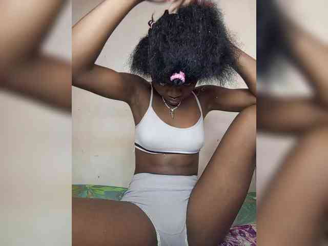 BlackGirl95 webcam