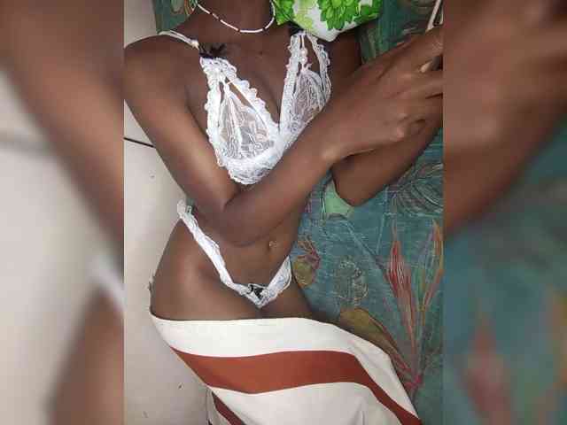 BlackGirl95 webcam