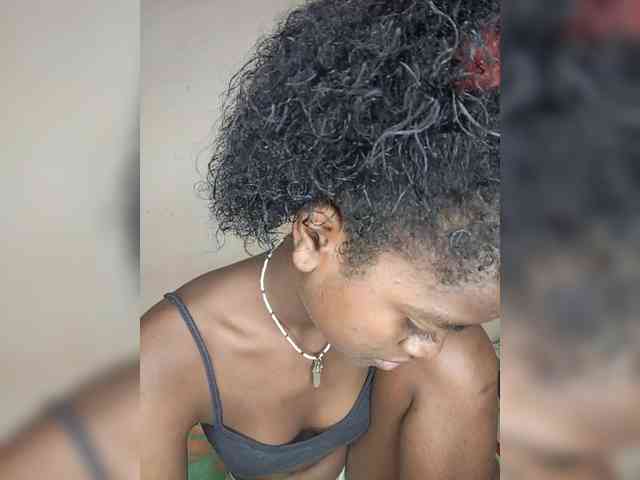 BlackGirl95 webcam