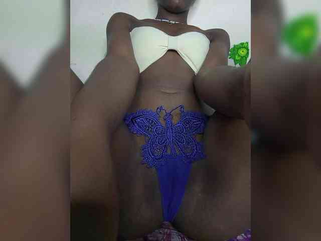 BlackGirl95 webcam