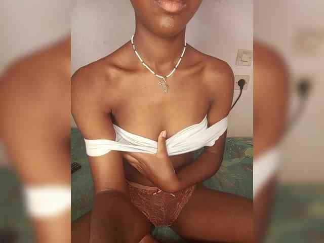 BlackGirl95 webcam