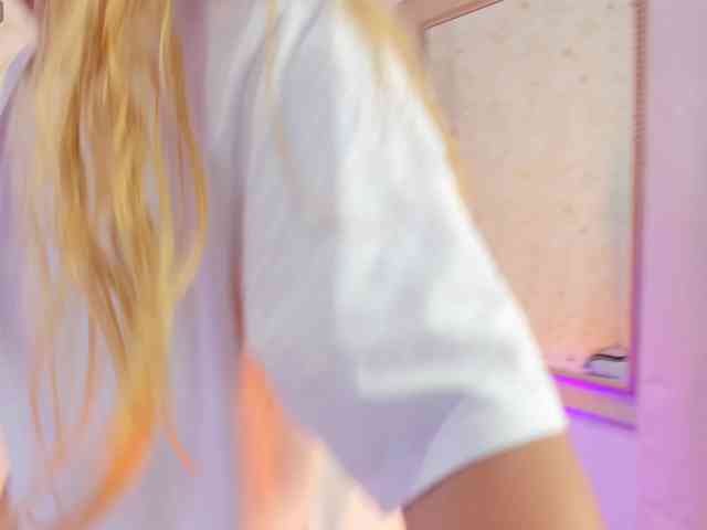 liaMonroe webcam