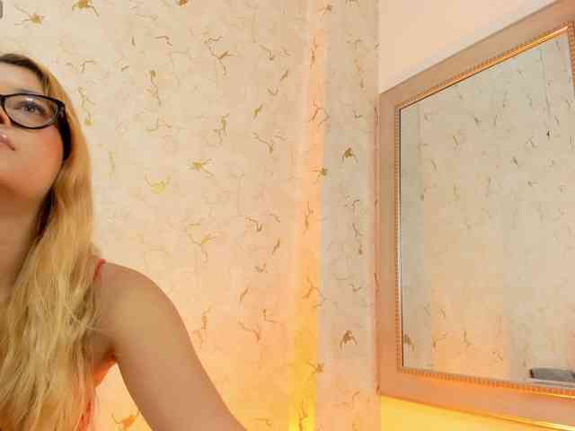liaMonroe webcam