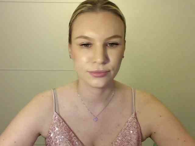 SadieCute webcam