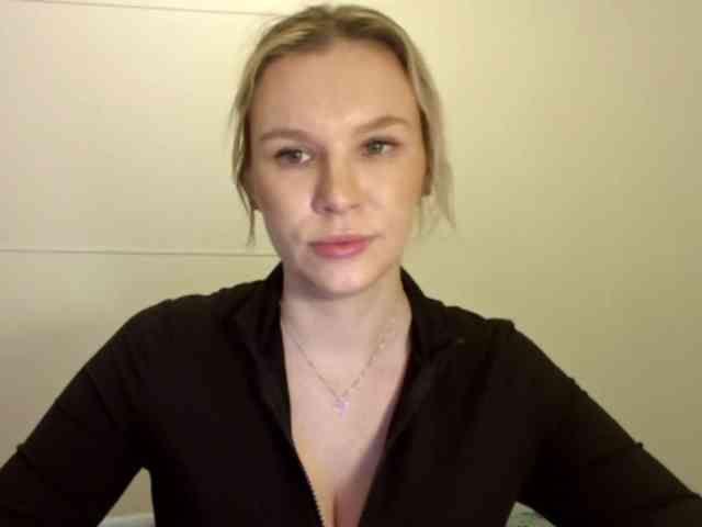 SadieCute webcam