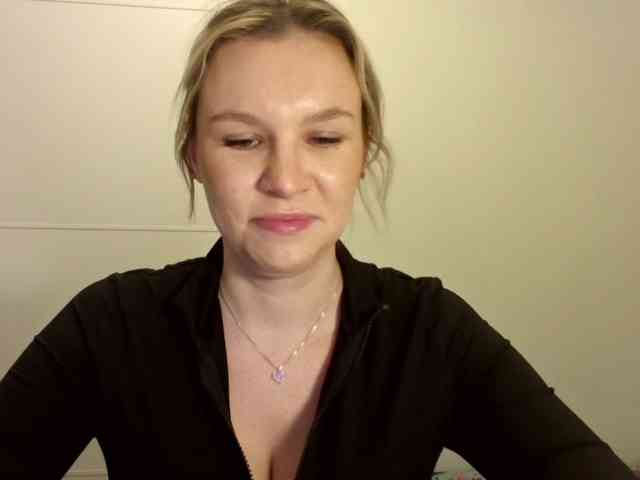 SadieCute webcam