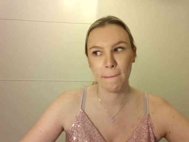 SadieCute webcam