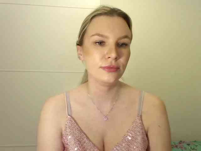 SadieCute webcam