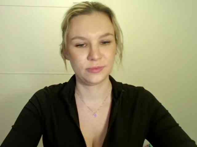 SadieCute webcam