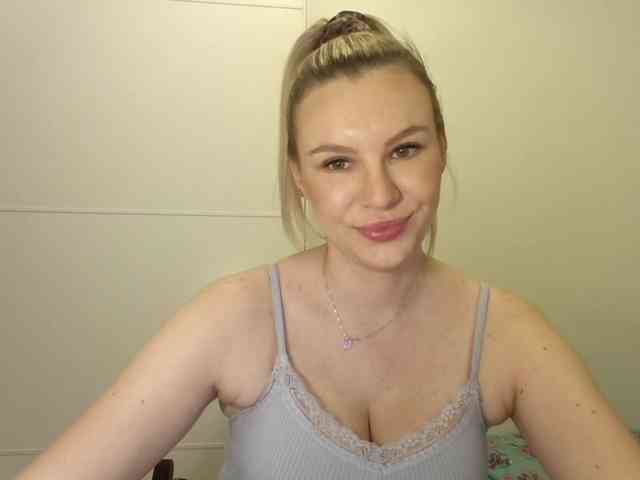 SadieCute webcam