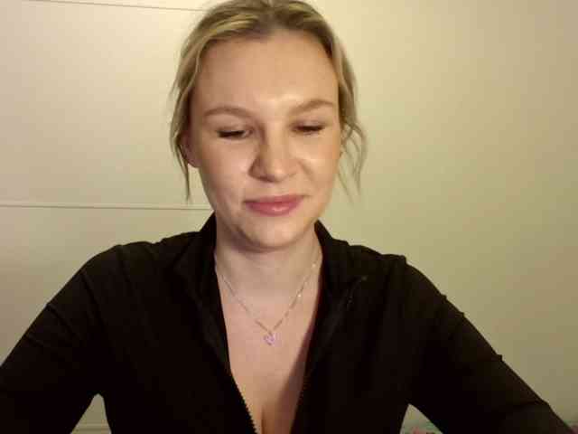 SadieCute webcam